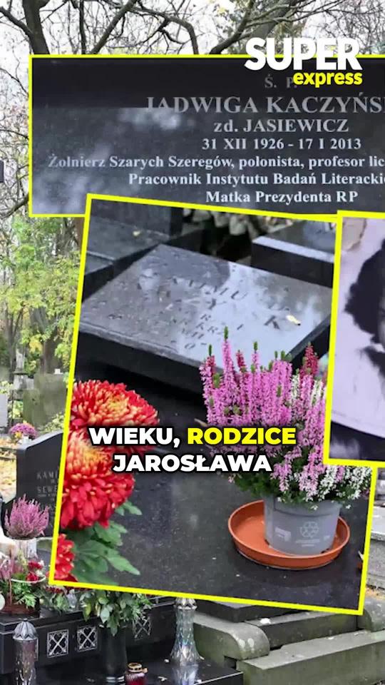 Groby rodziców  Kaczyńskiego. Pomnik matki góruje nad cmentarzem, ojciec ma skromną mogiłę