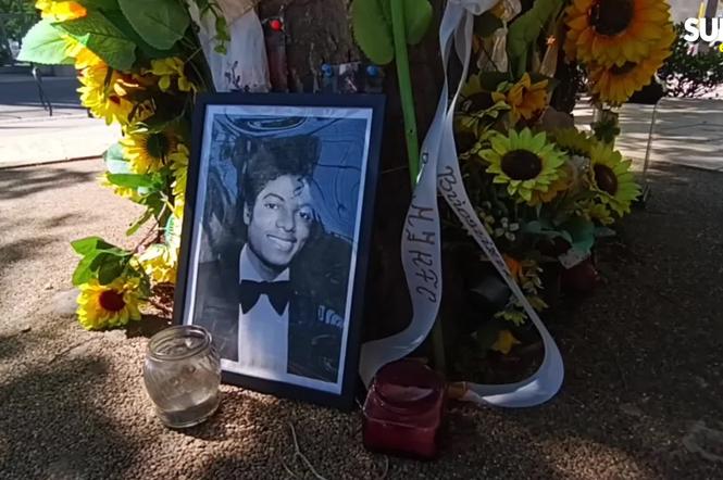 Odszedł 17 lat temu, ale fani wciąż pamiętają o Michaelu Jacksonie. To miejsce przyciąga fanów z całego świata