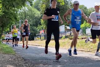 Seniorzy w Bydgoszczy pokazali moc! Blisko setka na starcie pierwszego Biegu Seniora