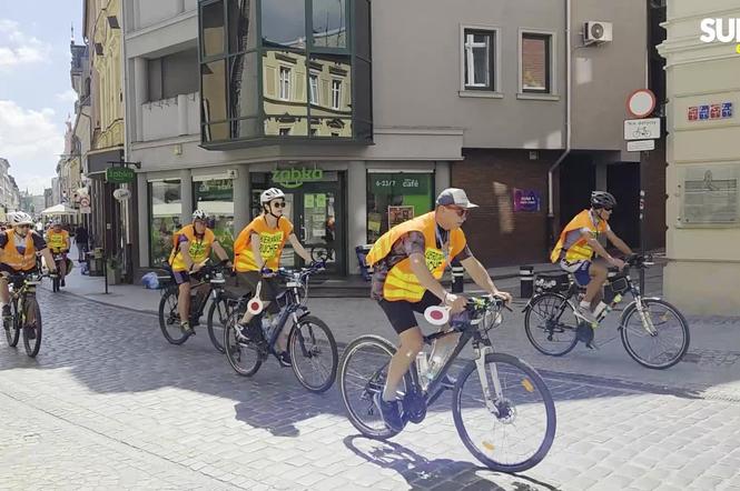 Rowerzyści ruszyli z Bydgoszczy do Lubostronia. Kolejne kilometry dla Rowerowej Stolicy Polski