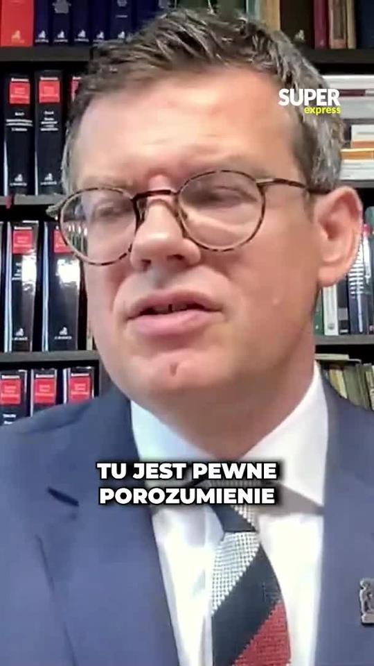 SĘDZIA MARKIEWICZ UJAWNIA: POSŁOWIE PIS WCHODZĄ DO TRYBUNAŁU JAK DO SIEBIE