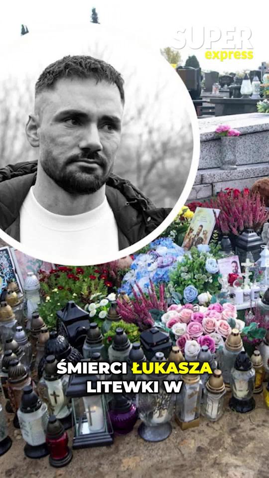 Grób posła Łukasza Litewki na cmentarzu w Sosnowcu tonie w kwiatach. Ludzie o nim pamiętają