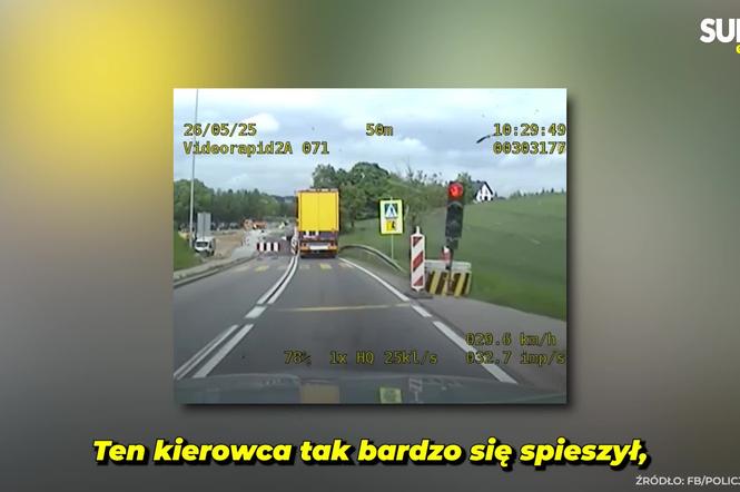 Mistrz kierownicy spieszył się do pracy. Policjanci wszystko widzieli. Nagranie trafiło do sieci