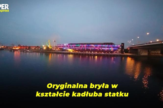 Morskie Centrum Nauki w Szczecinie ma już rok. Wyjątkowa iluminacja na urodziny